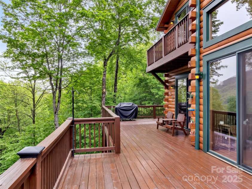 421 Ramp Patch Lane, Waynesville, NC 28786.  MLS# CAR4257466, YatesRealty ID 21184. Wrap Around Deck
