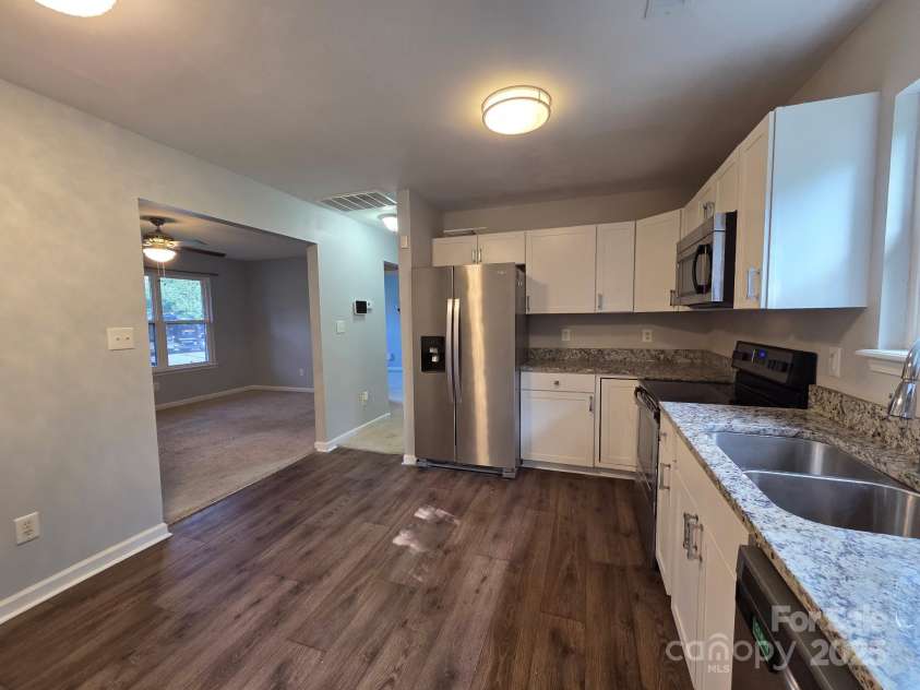 290 Greentree Drive, Rock Hill, SC 29730.  MLS# CAR4258089, YatesRealty ID 21185. 