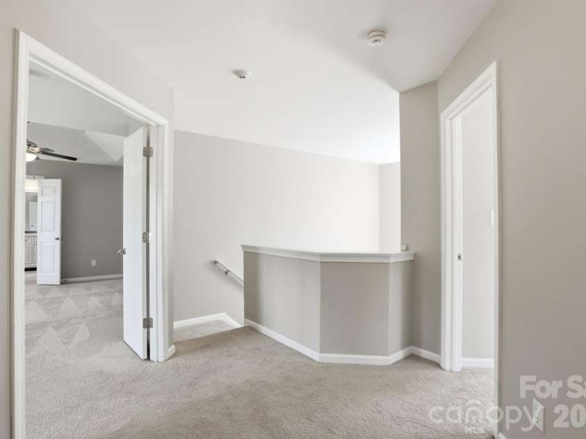 9213 Chastain Walk Drive, Charlotte, NC 28216.  MLS# CAR4373984, YatesRealty ID 21185. 