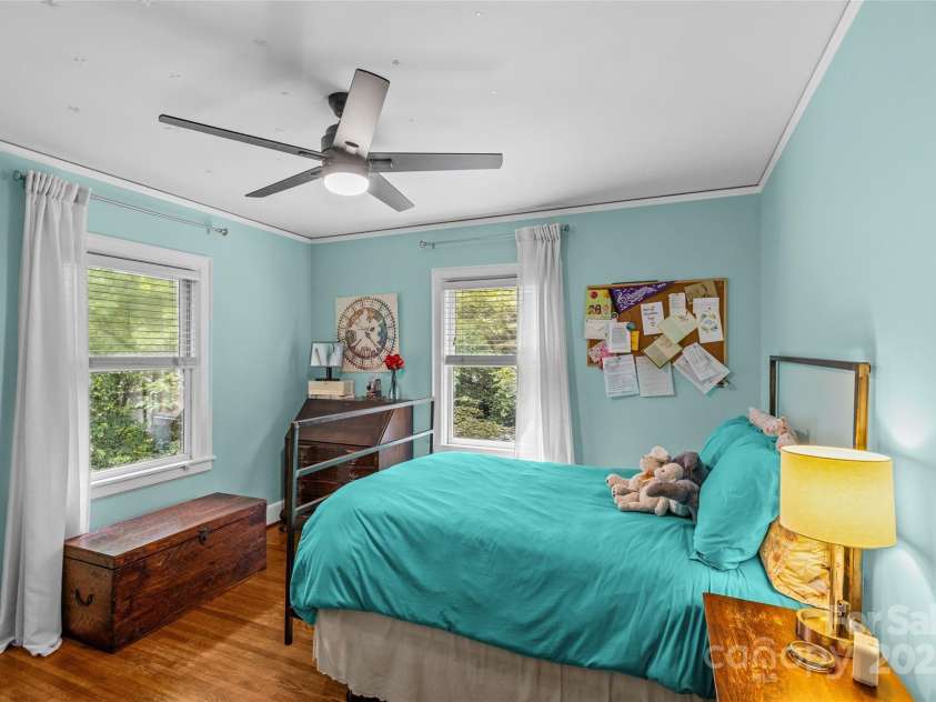 2005 Scott Avenue, Charlotte, NC 28203.  MLS# CAR4270087, YatesRealty ID 21186. Bedroom 3