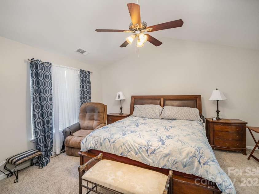 4958 Bentgrass Run Drive, Charlotte, NC 28269.  MLS# CAR4238762, YatesRealty ID 21187. Master Bedroom