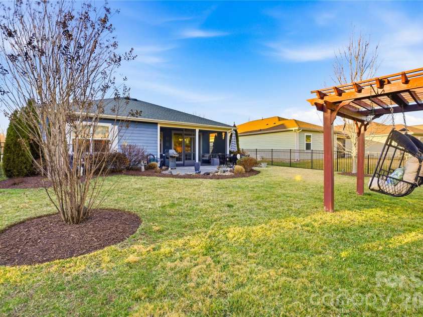 4899 Looking Glass Trail, Denver, NC 28037.  MLS# CAR4341115, YatesRealty ID 21188. 
