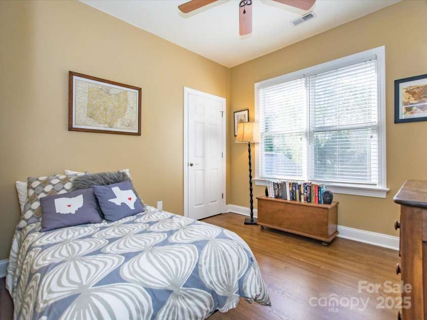 547 Ashby Drive, Davidson, NC 28036.  MLS# CAR4299072, YatesRealty ID 21188. 