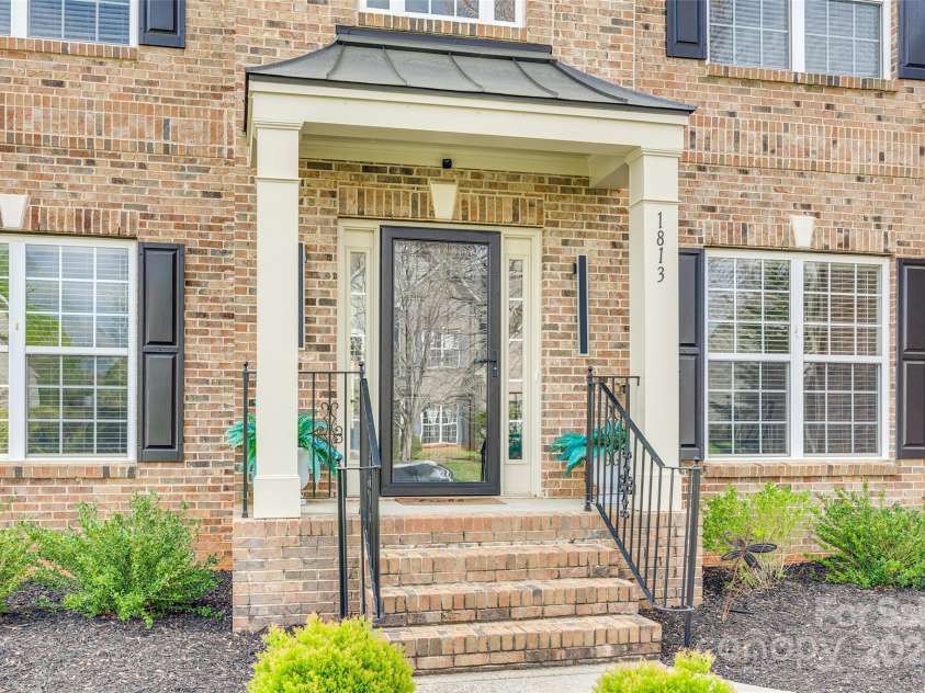 1813 Robbins Meadows Drive, Waxhaw, NC 28173.  MLS# CAR4242348, YatesRealty ID 21189. 