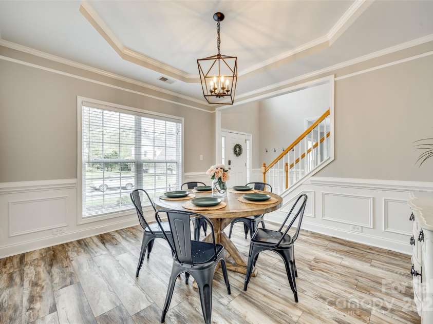 1813 Robbins Meadows Drive, Waxhaw, NC 28173.  MLS# CAR4242348, YatesRealty ID 21189. 