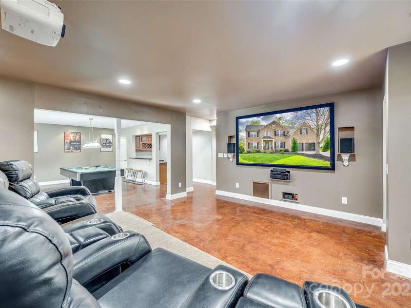 1813 Robbins Meadows Drive, Waxhaw, NC 28173.  MLS# CAR4242348, YatesRealty ID 21189. 