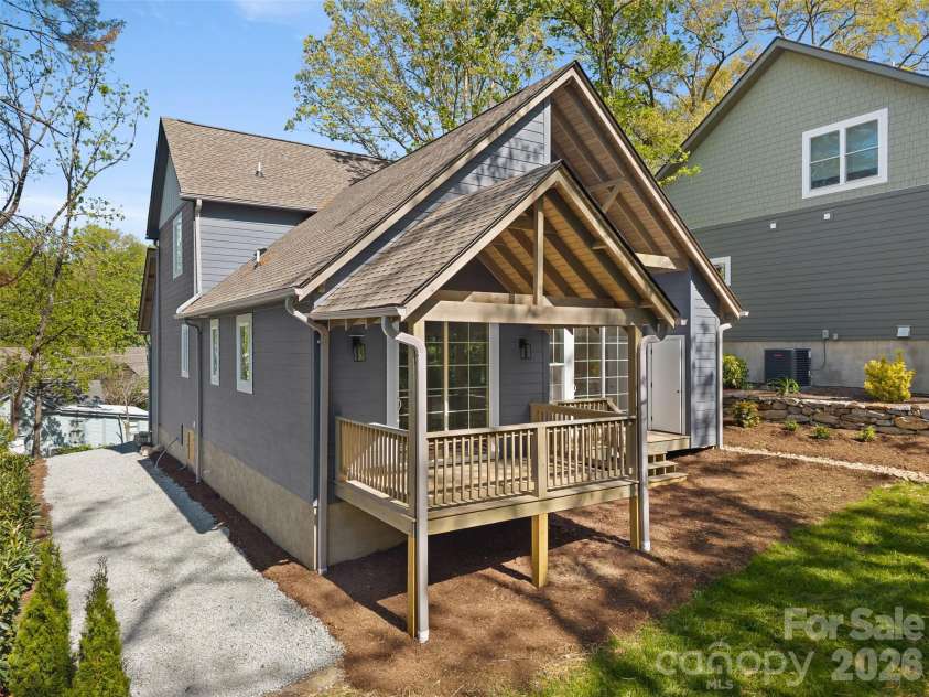 551 Fisher Road, Brevard, NC 28712.  MLS# CAR4363156, YatesRealty ID 21189. 