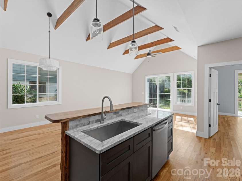 551 Fisher Road, Brevard, NC 28712.  MLS# CAR4363156, YatesRealty ID 21189. 