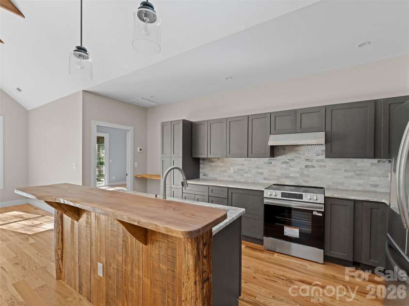 551 Fisher Road, Brevard, NC 28712.  MLS# CAR4363156, YatesRealty ID 21189. 