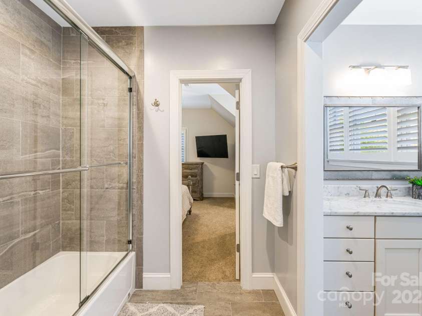 11 By The Wayside Drive, Columbus, NC 28722.  MLS# CAR4276820, YatesRealty ID 2119. 