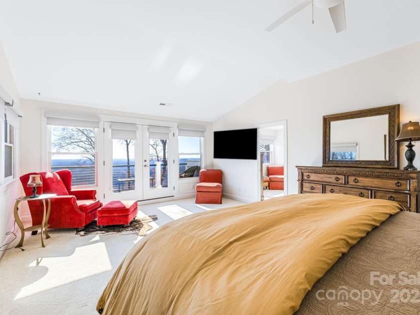 11 By The Wayside Drive, Columbus, NC 28722.  MLS# CAR4276820, YatesRealty ID 2119. 