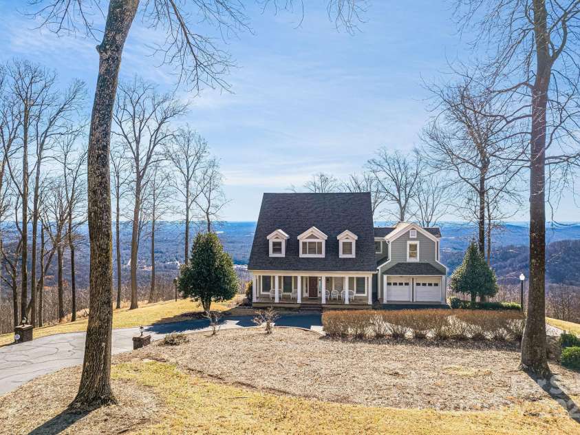 11 By The Wayside Drive, Columbus, NC 28722.  MLS# CAR4276820, YatesRealty ID 2119. 