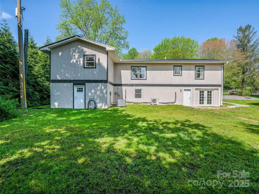 2129 Old US 25 Highway, Zirconia, NC 28790.  MLS# CAR4252611, YatesRealty ID 21191. 
