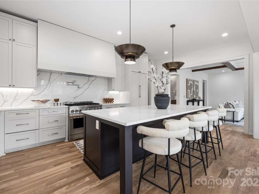 1817 Union Street, Charlotte, NC 28205.  MLS# CAR4252790, YatesRealty ID 21192. 