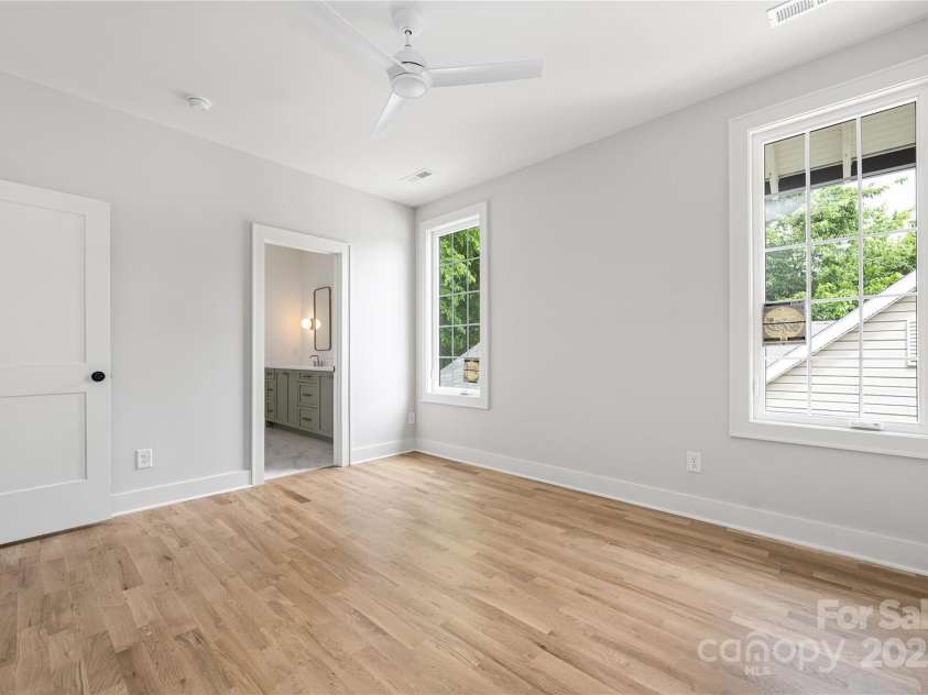 1817 Union Street, Charlotte, NC 28205.  MLS# CAR4252790, YatesRealty ID 21192. 
