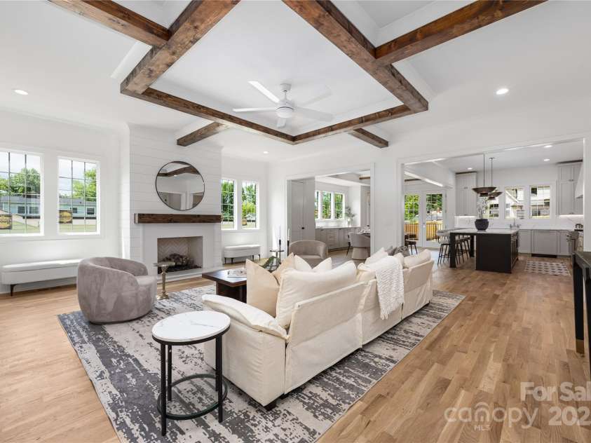 1817 Union Street, Charlotte, NC 28205.  MLS# CAR4252790, YatesRealty ID 21192. 