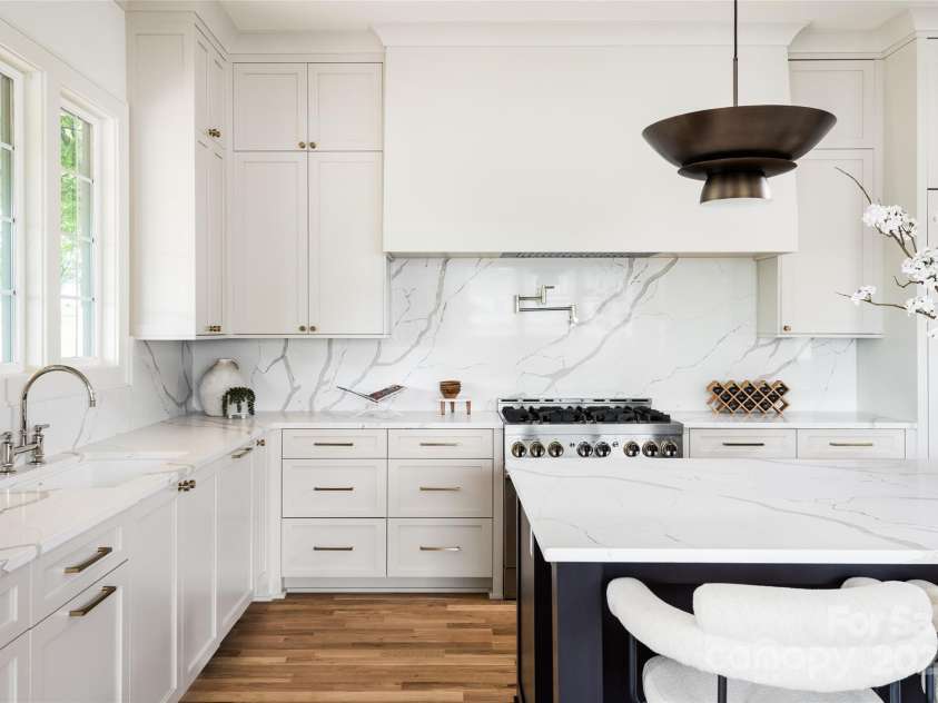 1817 Union Street, Charlotte, NC 28205.  MLS# CAR4252790, YatesRealty ID 21192. 