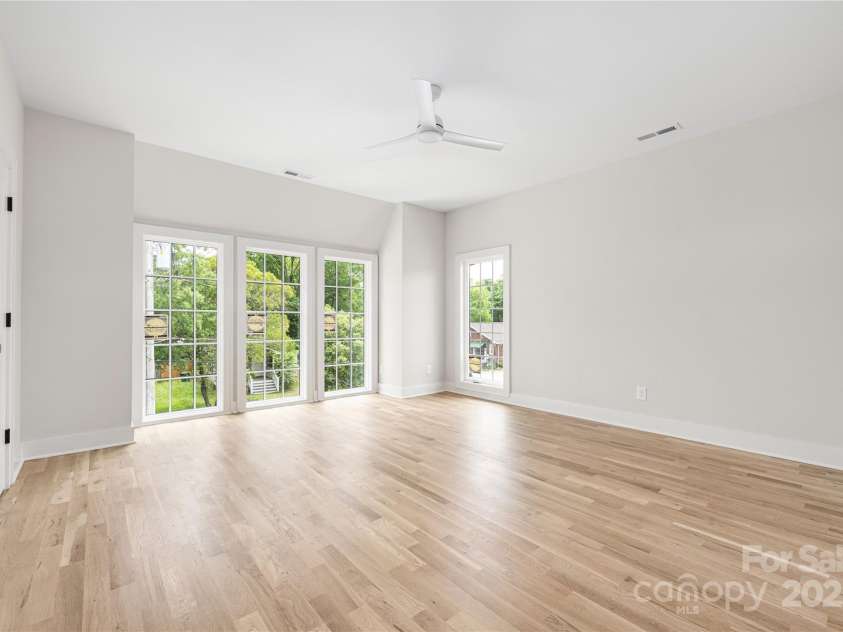 1817 Union Street, Charlotte, NC 28205.  MLS# CAR4252790, YatesRealty ID 21192. 