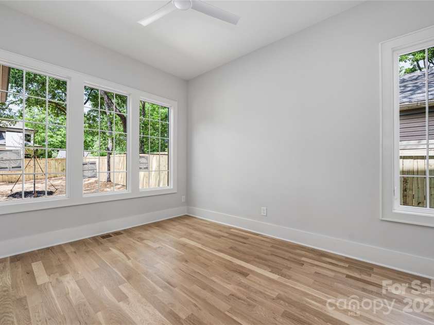 1817 Union Street, Charlotte, NC 28205.  MLS# CAR4252790, YatesRealty ID 21192. 