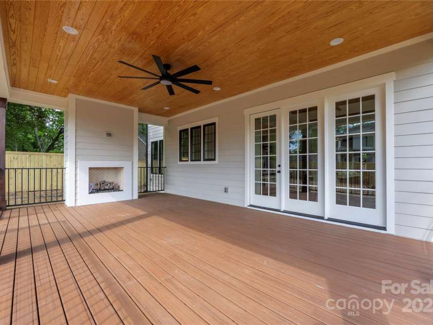 1817 Union Street, Charlotte, NC 28205.  MLS# CAR4252790, YatesRealty ID 21192. 