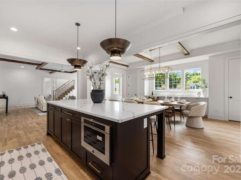 1817 Union Street, Charlotte, NC 28205.  MLS# CAR4252790, YatesRealty ID 21192. Kitchen