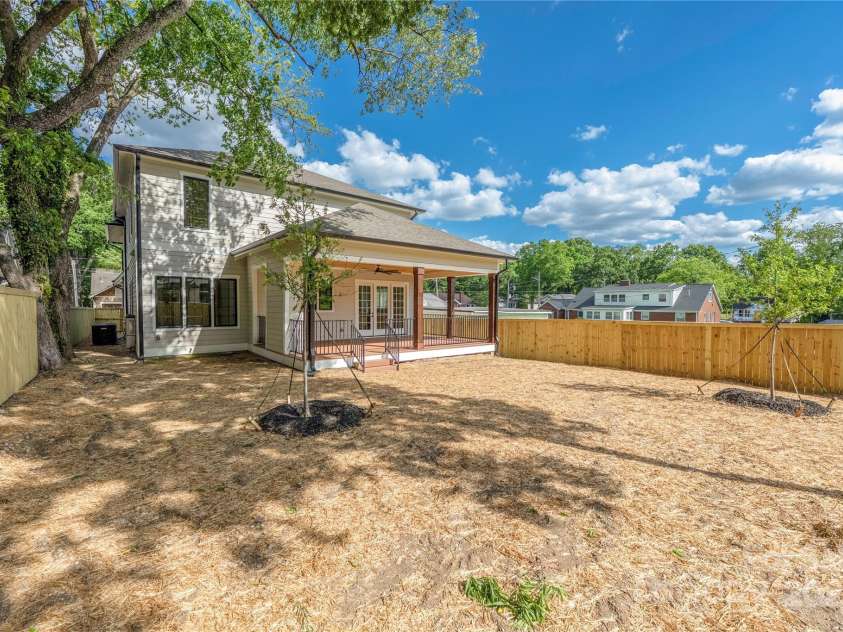 1817 Union Street, Charlotte, NC 28205.  MLS# CAR4252790, YatesRealty ID 21192. Spacious backyard