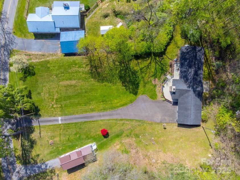 619/621 Kitchens Branch Road, Sylva, NC 28779.  MLS# CAR4247971, YatesRealty ID 21193. 