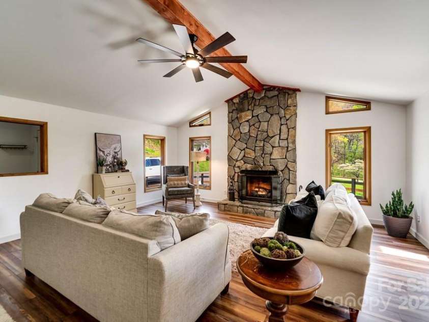 619/621 Kitchens Branch Road, Sylva, NC 28779.  MLS# CAR4247971, YatesRealty ID 21193. Main House