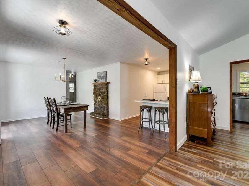 619/621 Kitchens Branch Road, Sylva, NC 28779.  MLS# CAR4247971, YatesRealty ID 21193. Main House