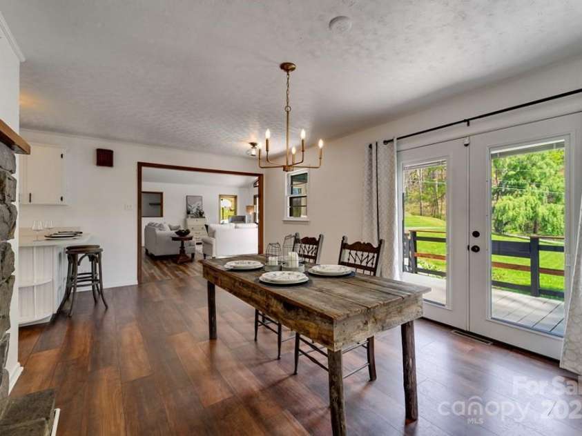 619/621 Kitchens Branch Road, Sylva, NC 28779.  MLS# CAR4247971, YatesRealty ID 21193. Main House