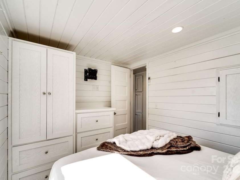 619/621 Kitchens Branch Road, Sylva, NC 28779.  MLS# CAR4247971, YatesRealty ID 21193. Tiny Home