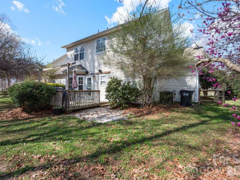 9507 Yearwood Lane, Charlotte, NC 28214.  MLS# CAR4353305, YatesRealty ID 21193. Large rear deck