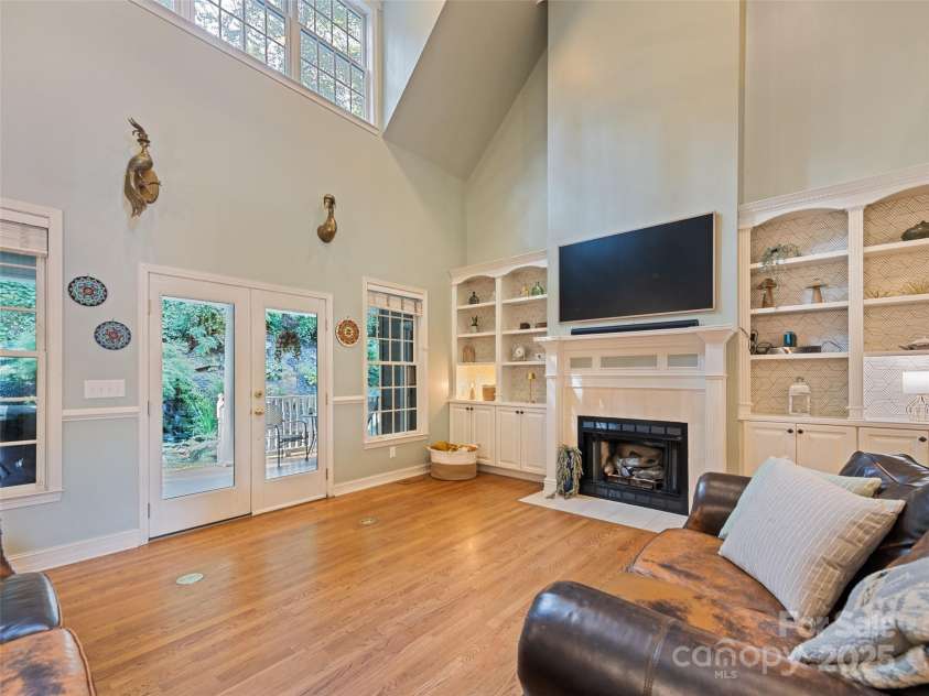 40 Panda Trail, Waynesville, NC 28785.  MLS# CAR4296115, YatesRealty ID 21194. 