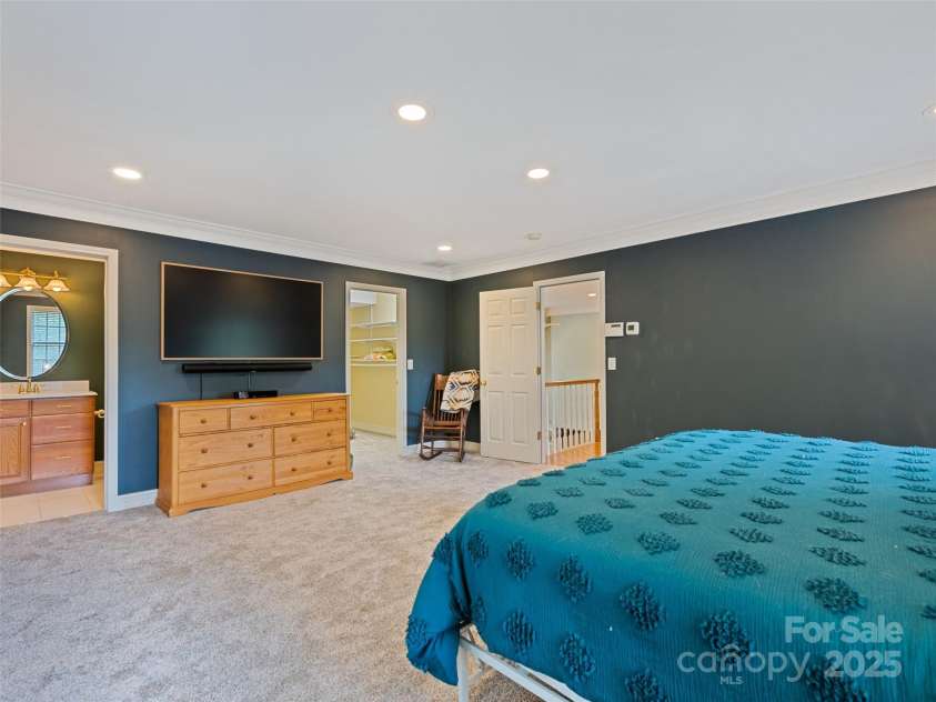 40 Panda Trail, Waynesville, NC 28785.  MLS# CAR4296115, YatesRealty ID 21194. 