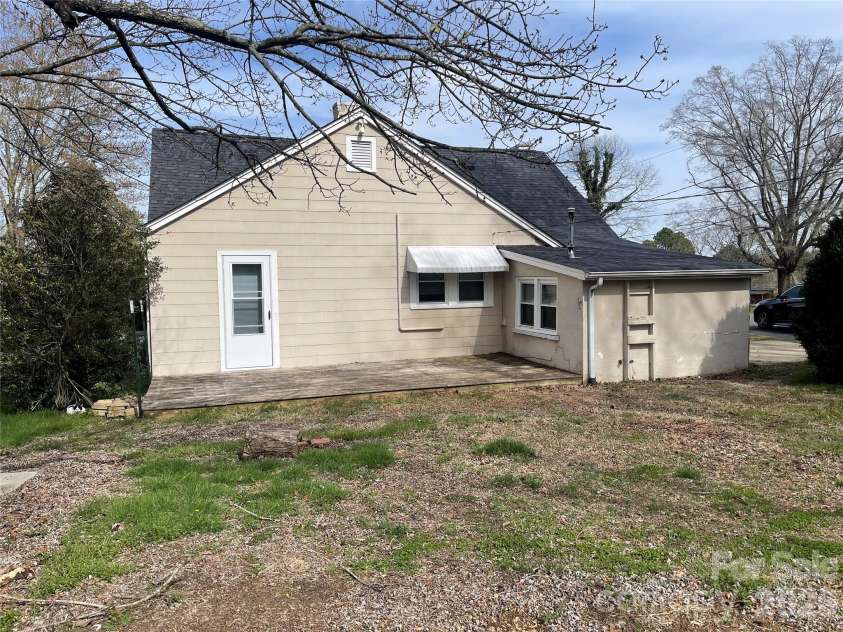 2490 Connelly Springs Road, Granite Falls, NC 28630.  MLS# CAR4378338, YatesRealty ID 21195. 