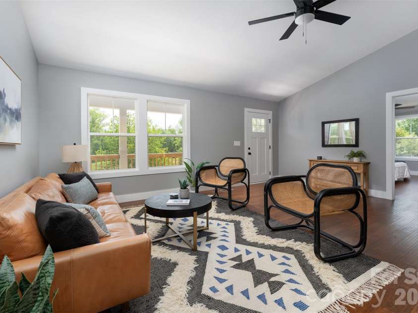 21 Justice Ridge Terrace, Candler, NC 28715.  MLS# CAR4376887, YatesRealty ID 21196. 