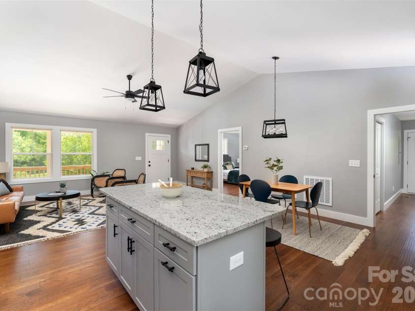 21 Justice Ridge Terrace, Candler, NC 28715.  MLS# CAR4376887, YatesRealty ID 21196. 