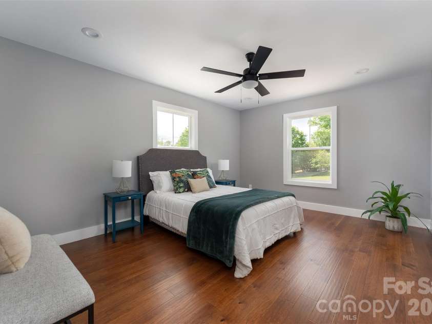 21 Justice Ridge Terrace, Candler, NC 28715.  MLS# CAR4376887, YatesRealty ID 21196. 