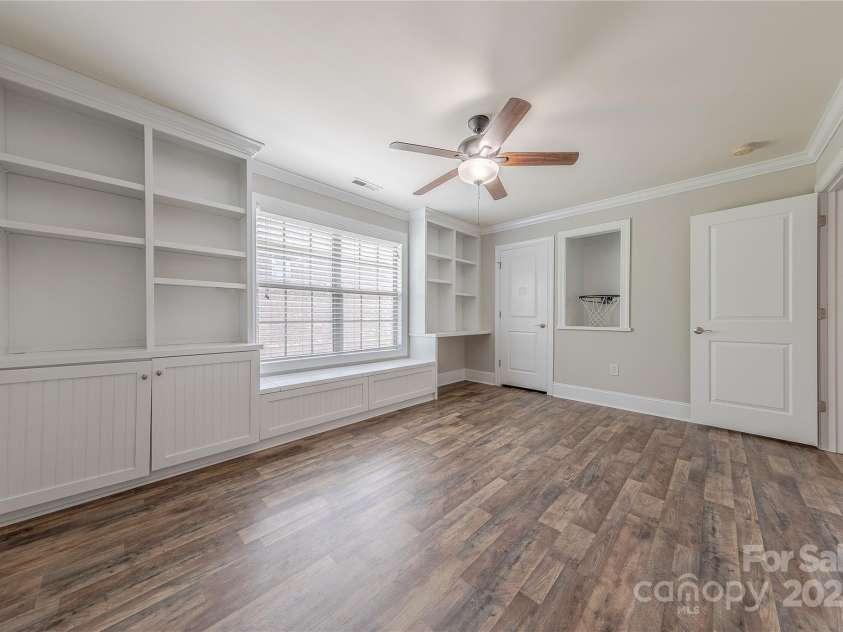 4113 Hoffmeister Drive, Waxhaw, NC 28173.  MLS# CAR4259399, YatesRealty ID 21196. 