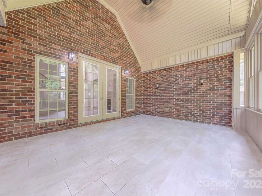 4113 Hoffmeister Drive, Waxhaw, NC 28173.  MLS# CAR4259399, YatesRealty ID 21196. 