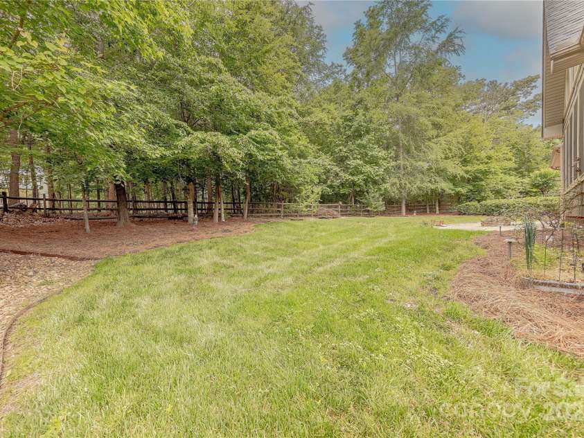 4113 Hoffmeister Drive, Waxhaw, NC 28173.  MLS# CAR4259399, YatesRealty ID 21196. 