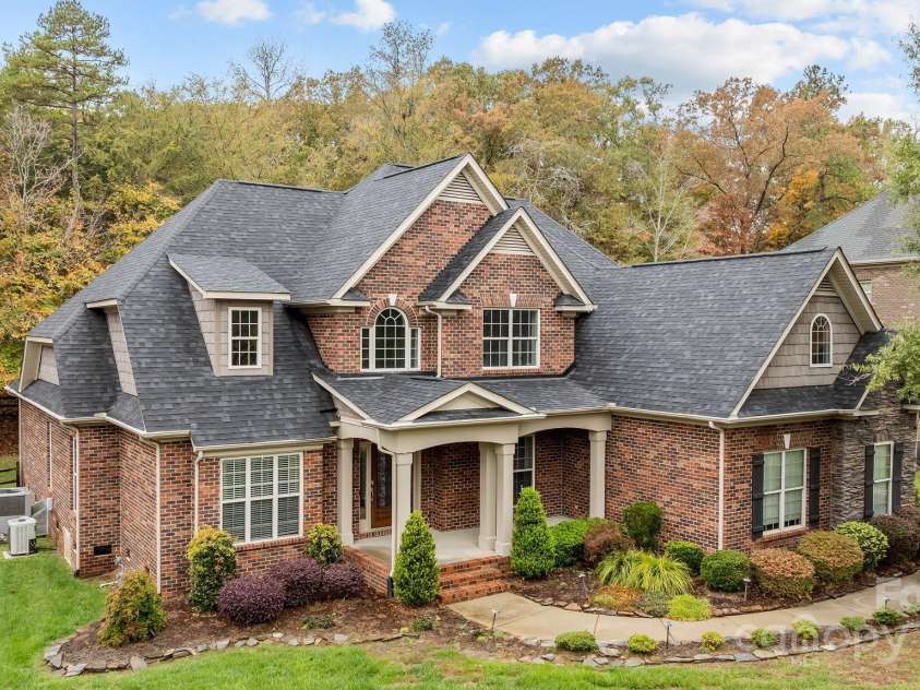 4113 Hoffmeister Drive, Waxhaw, NC 28173.  MLS# CAR4314044, YatesRealty ID 21196. 