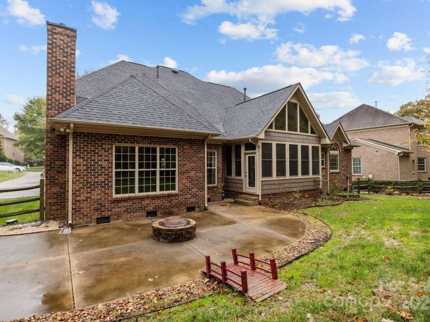 4113 Hoffmeister Drive, Waxhaw, NC 28173.  MLS# CAR4314044, YatesRealty ID 21196. 