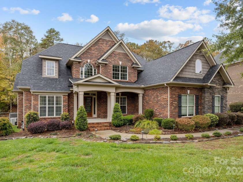 4113 Hoffmeister Drive, Waxhaw, NC 28173.  MLS# CAR4314044, YatesRealty ID 21196. 