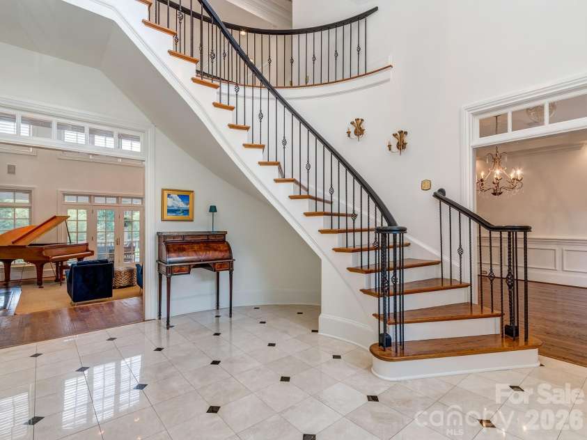 6528 Chipstead Lane, Charlotte, NC 28277.  MLS# CAR4369328, YatesRealty ID 21197. 