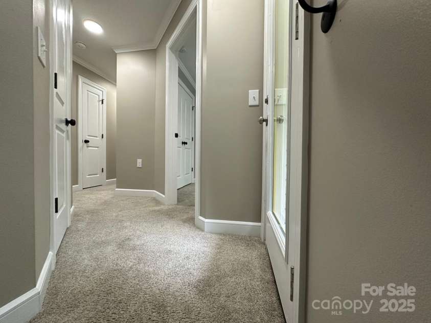 8701 Dixie Drive, Charlotte, NC 28278.  MLS# CAR4259510, YatesRealty ID 21197. 