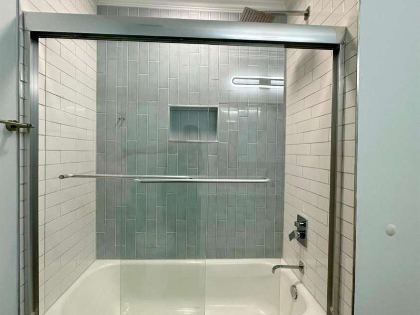 8701 Dixie Drive, Charlotte, NC 28278.  MLS# CAR4259510, YatesRealty ID 21197. 