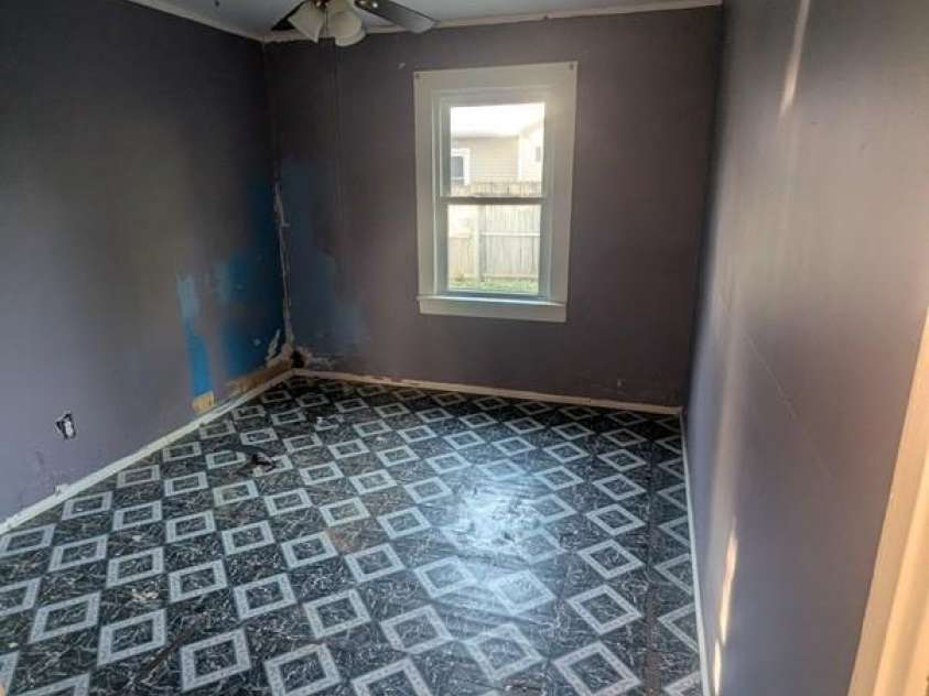 901 State Street, Marion, NC 28752.  MLS# CAR4410559, YatesRealty ID 21199. 
