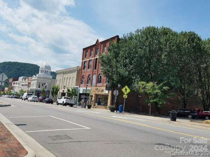 1660 Walker Road, Nebo, NC 28761.  MLS# CAR4187054, YatesRealty ID 212. Marion