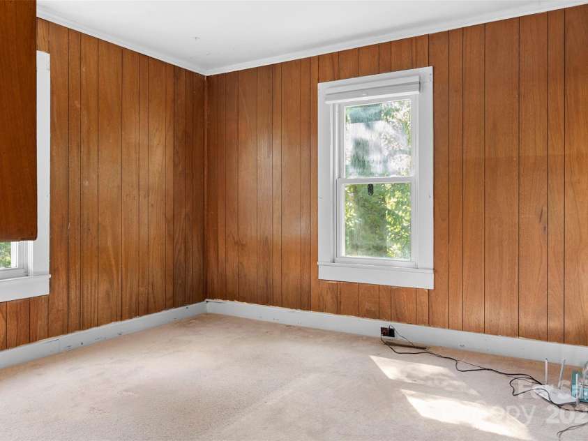 4601 Mooresville Road, Kannapolis, NC 28081.  MLS# CAR4303506, YatesRealty ID 212. 